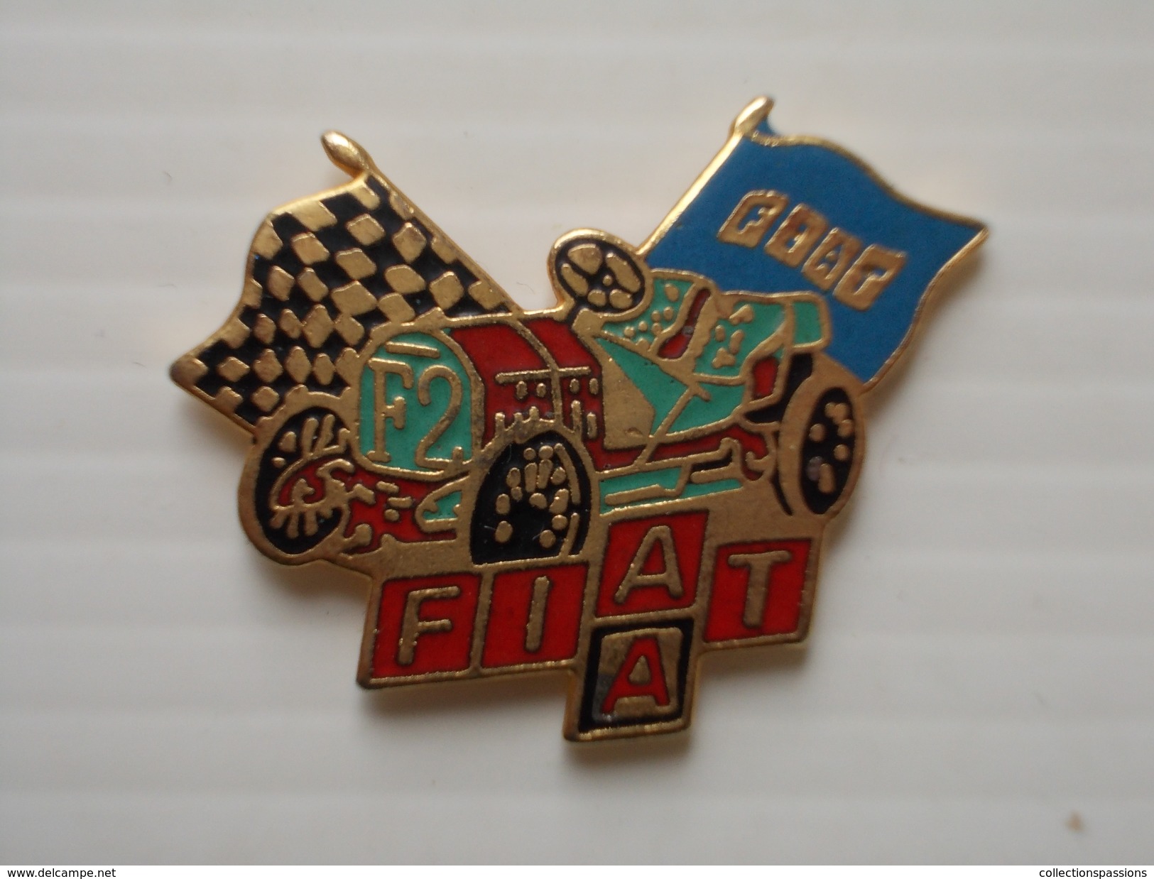 Pin's émail Grand Feu - FIAT - - Fiat