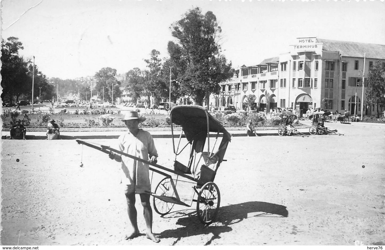 AFRIQUE - MADAGASCAR - TANANARIVE - Avenue De La Libération - Madagaskar