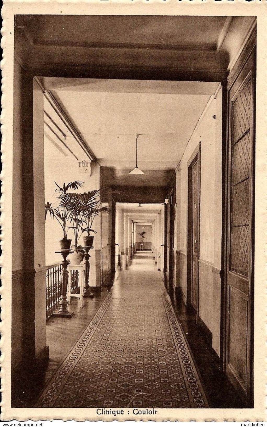 BRUXELLES (1070) : Couloir De La "Maison Ste-Anne", Clinique Des Soeurs Du T.S. Sauveur, 14a Place De La Vaillance. CPA. - Salute, Ospedali