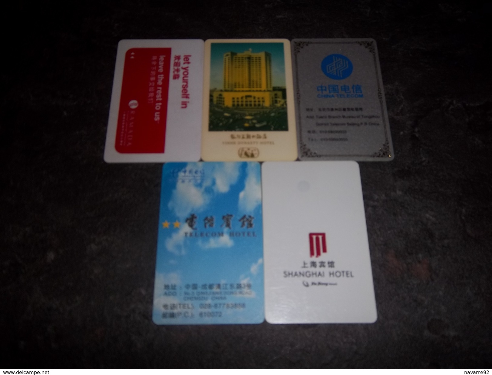JOLI LOT 5 CLES D'HOTEL A PUCE CHINE T.B.E !!! - Hotelzugangskarten