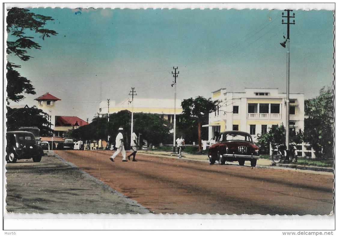 CPSM - CONGO- BRAZZAVILLE  - POINTE NOIRE : Avenue Charles De Gaulle - Pointe-Noire