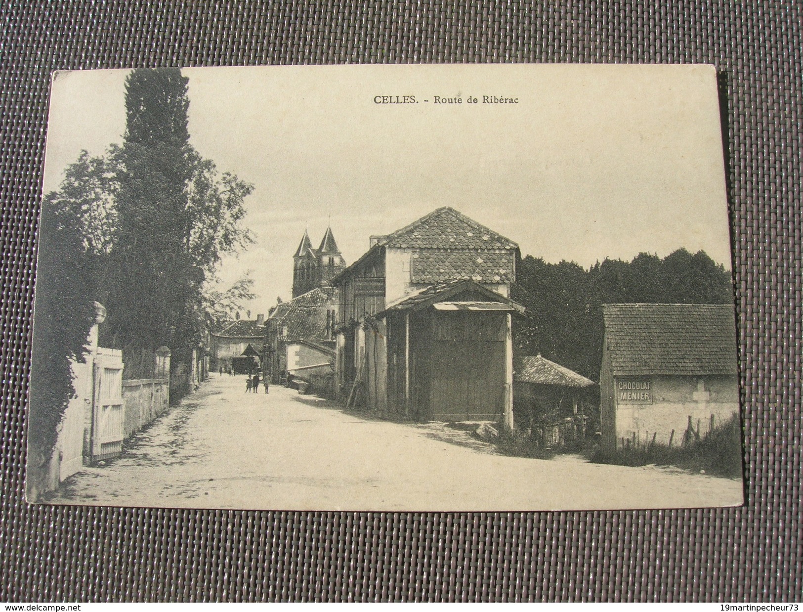 Cpa 9x14 NV DD Celles Route De Riberac Pub Menier Bon Etat - Otros & Sin Clasificación