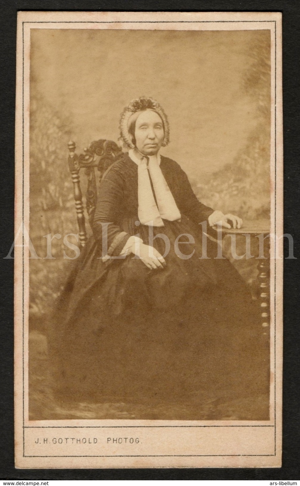 Photo-carte De Visite / CDV / Foto / Femme / Woman / Photo J. H. Gotthold / Madame Dinalhejons (?) / Hasselt - Anciennes (Av. 1900)