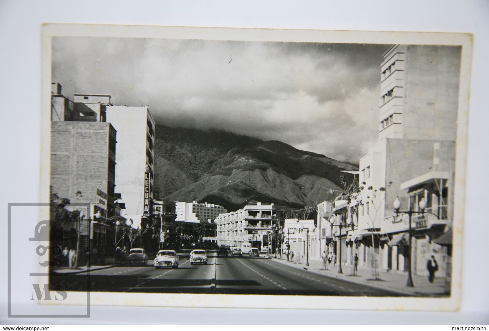 Old Postcard Caracas - Venezuela, Avenida San Martin - Old Cars - Venezuela