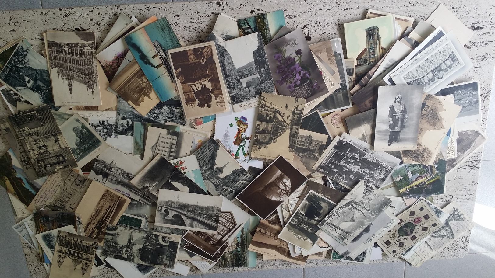 LOT 500 CARTES   Divers Europe Afrique Amerique Asie  Themes - 500 Postcards Min.