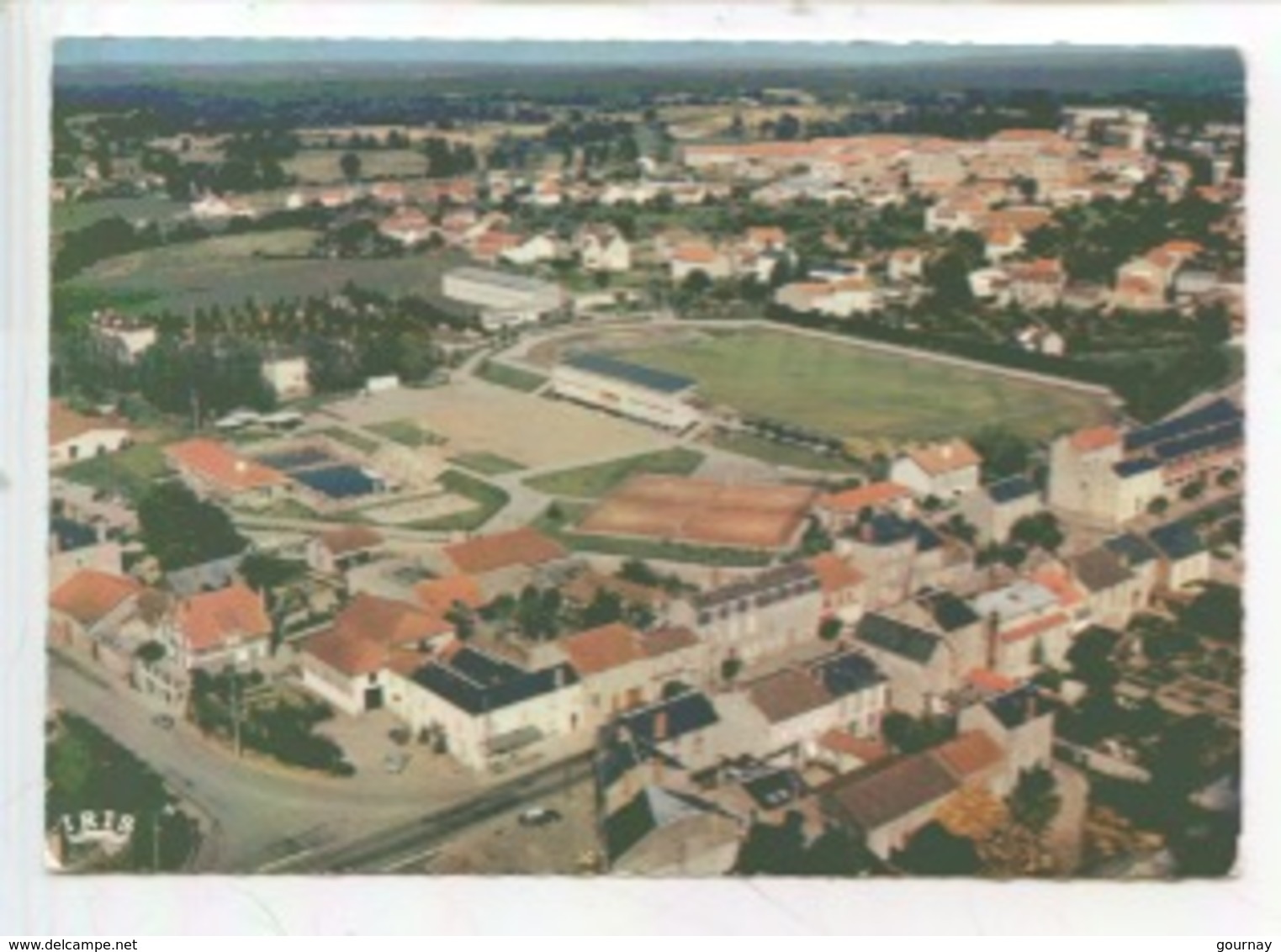 Bellac : Vue Générale Le Stade De Football Et La Piscine - Bellac