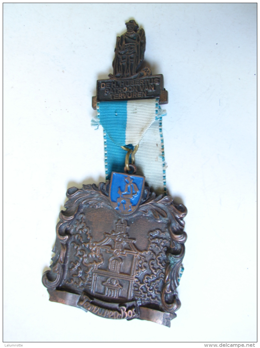 Méd. 23. Trés Grosse Médaille De DE H. Hubertus Patroon Van Tervuren. Tervuren-Bos - Professionnels / De Société