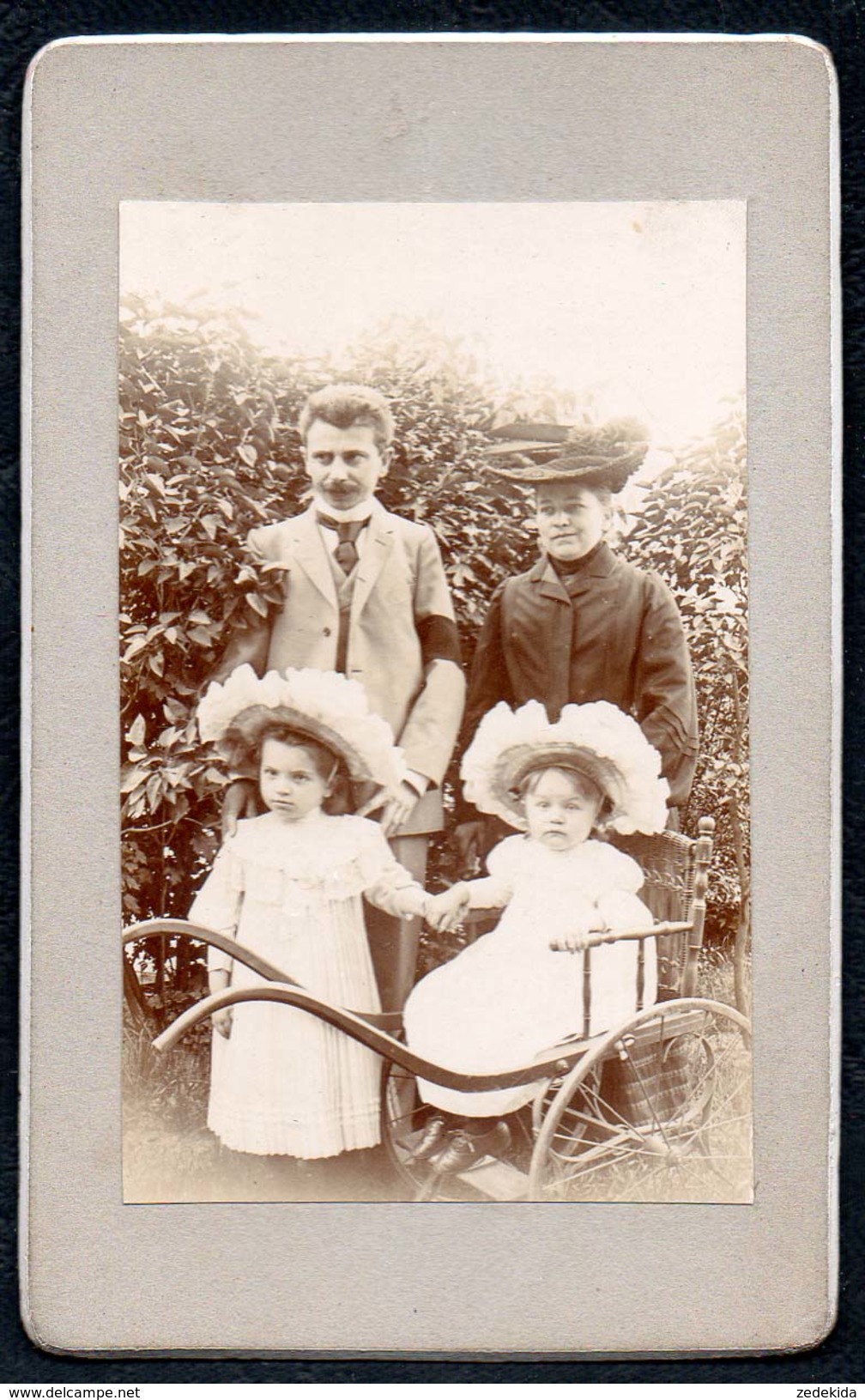 A7213 - Altes Foto - Kabinettfoto CDV - Familie Mode Hut Kutsche - Alte (vor 1900)