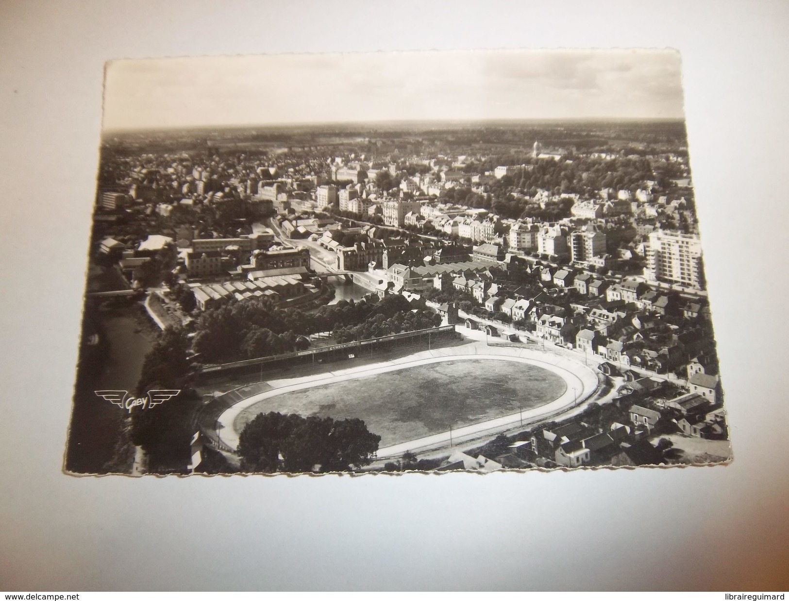 6acg - CPSM N°21 - RENNES - Le Vélodrome Et Quartier Laënnec -  [35] - Ille Et Vilaine - - Rennes