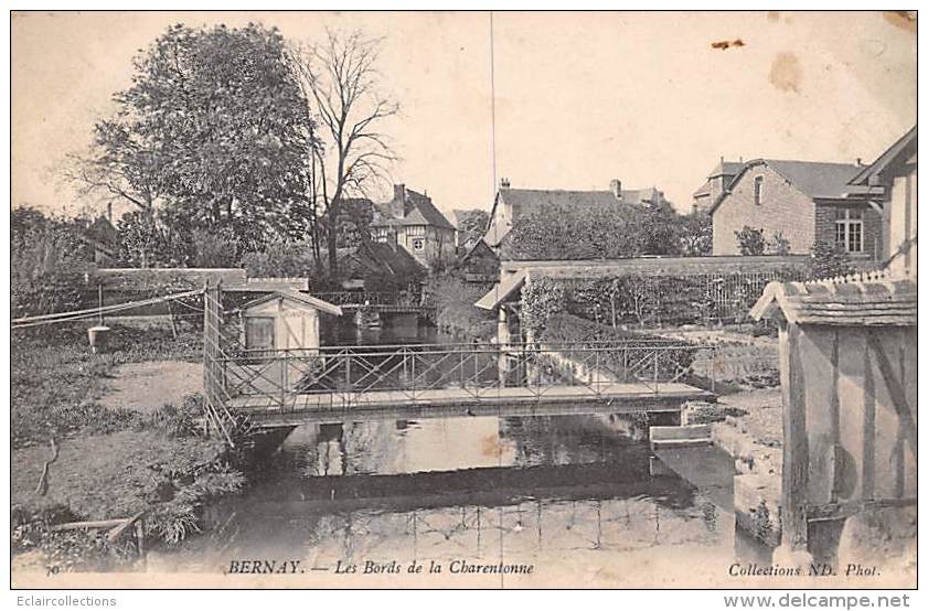 Bernay   27:    Les Bords De La Charentonne    (voir Scan) - Bernay