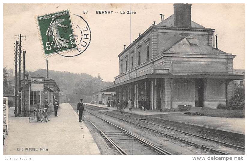 Bernay   27:      La Gare Intérieure           (voir Scan) - Bernay