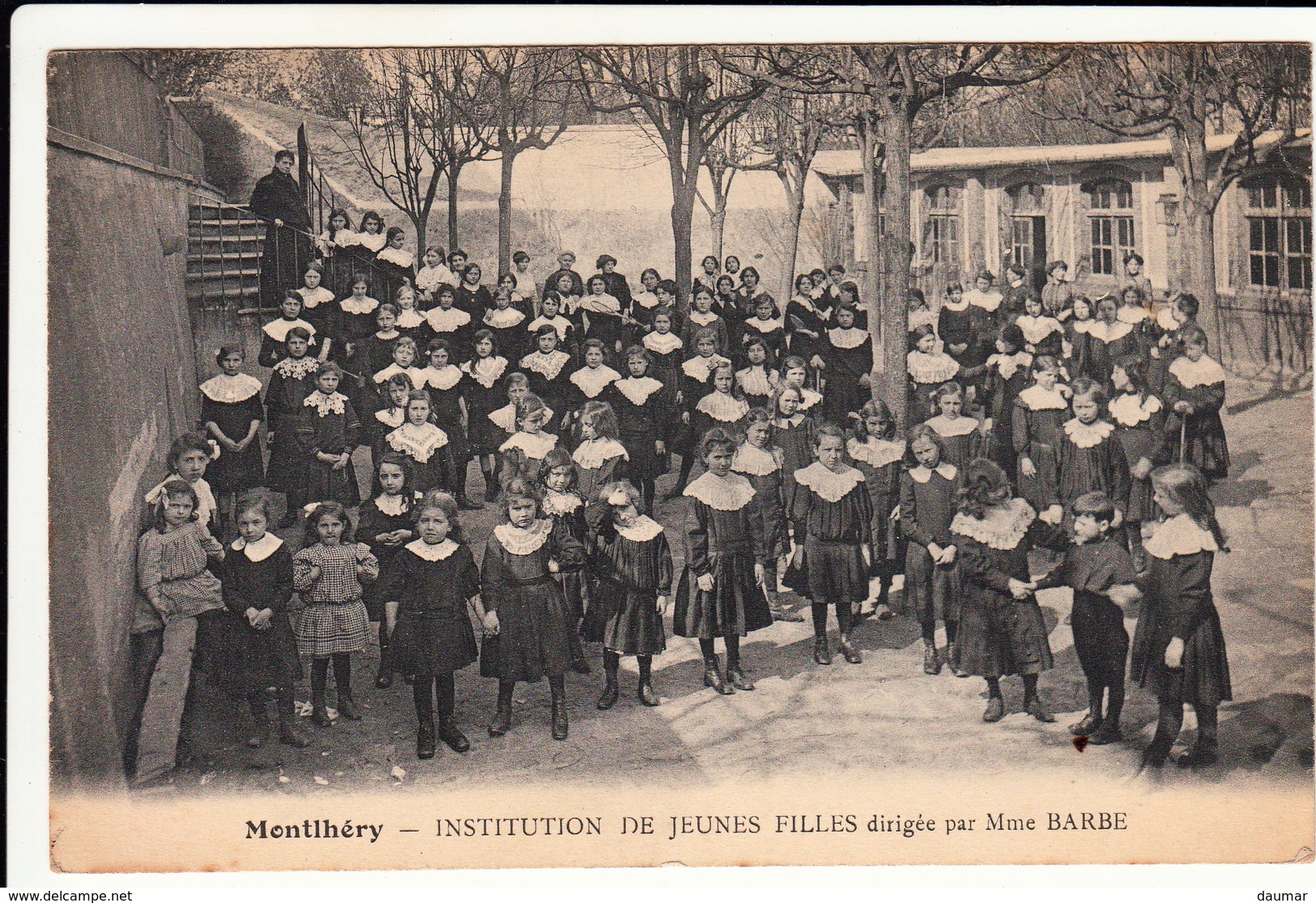 Montlhéry, INSTITUTION DE JEUNES FILLES  Dirigée Par Mme BARBE - Montlhery