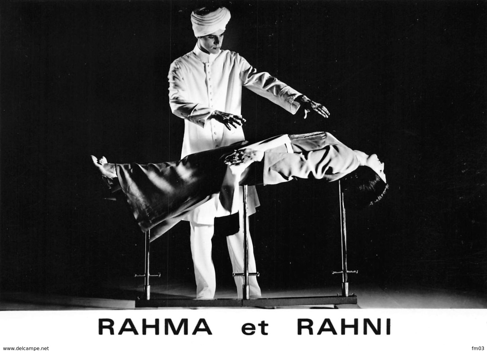 Rahma Et Rahni Magie Fakir Cirque - Circo