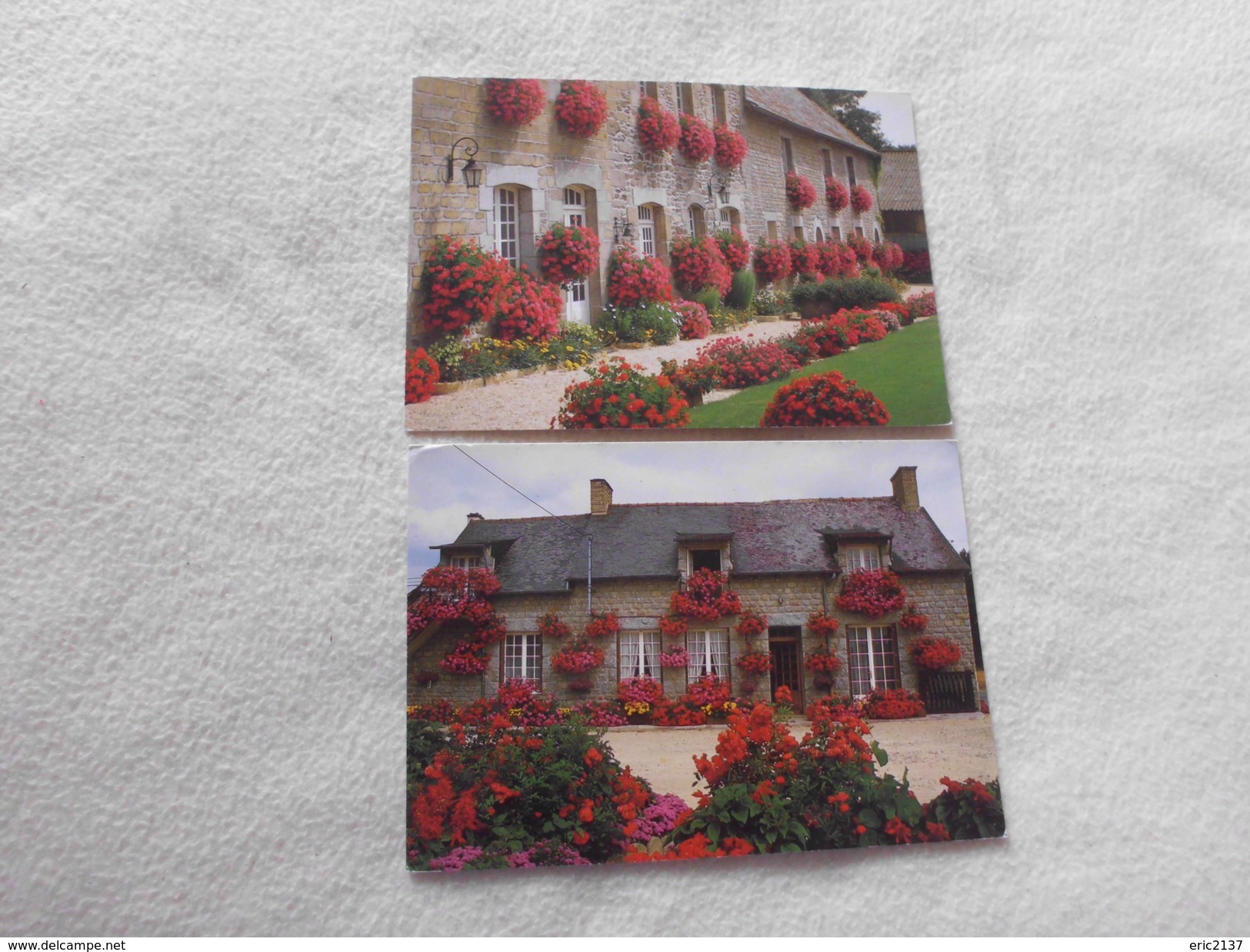 2 CARTES ..VILLAGE FLEURI ...GRAND PRIX D'HONNEUR NATIONAL - Saint-Juvat