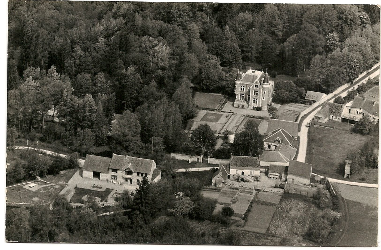 41 Loir Et Cher Suévres Chateau De Bonneau Vue Du Ciel Photo Format Carte Postale - Places