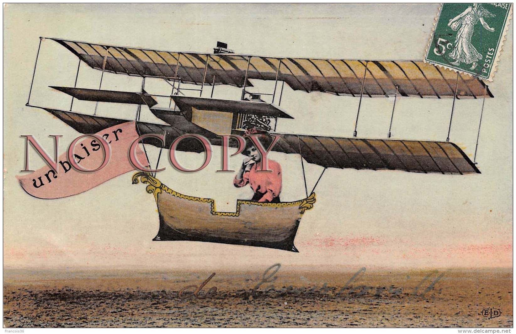 CPA Fantaisie -  Jeune Femme Biplan Collage - Baiser - Avion Ballon Montgolfière - Femmes