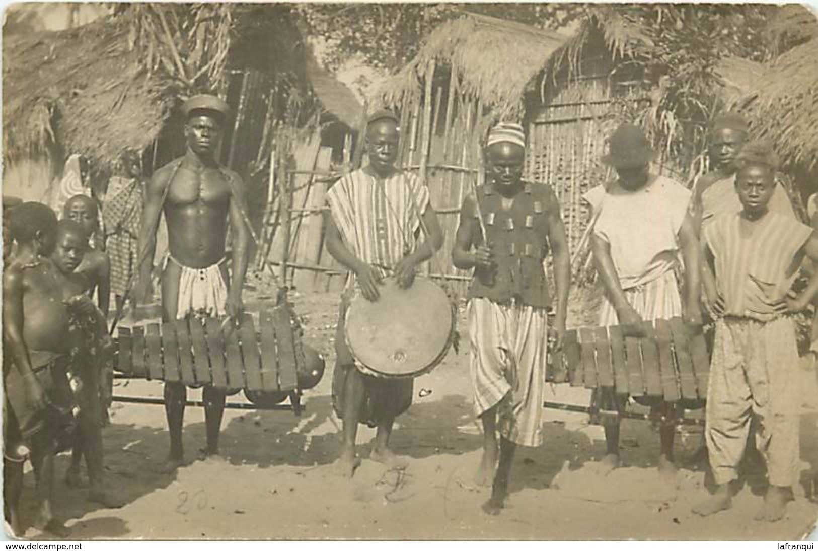 -ref V327- Carte Photo - Musique - Musiciens - Orchestre Congolais - Congo  - Carte Bon Etat - - Autres & Non Classés