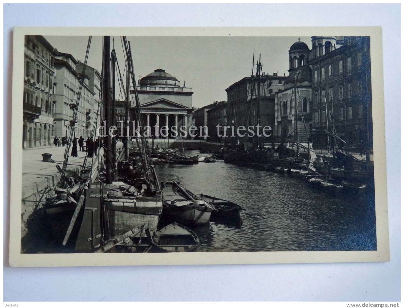 TRIESTE Vecchia Cartolina Canale Ponterosso Barche 22557 - Trieste