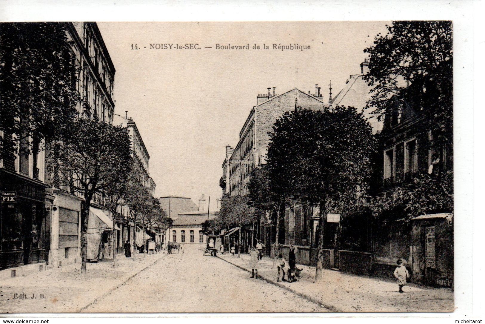 Seine Saint-Denis : Noisy Le Sec : Boulevard De La République - Noisy Le Sec