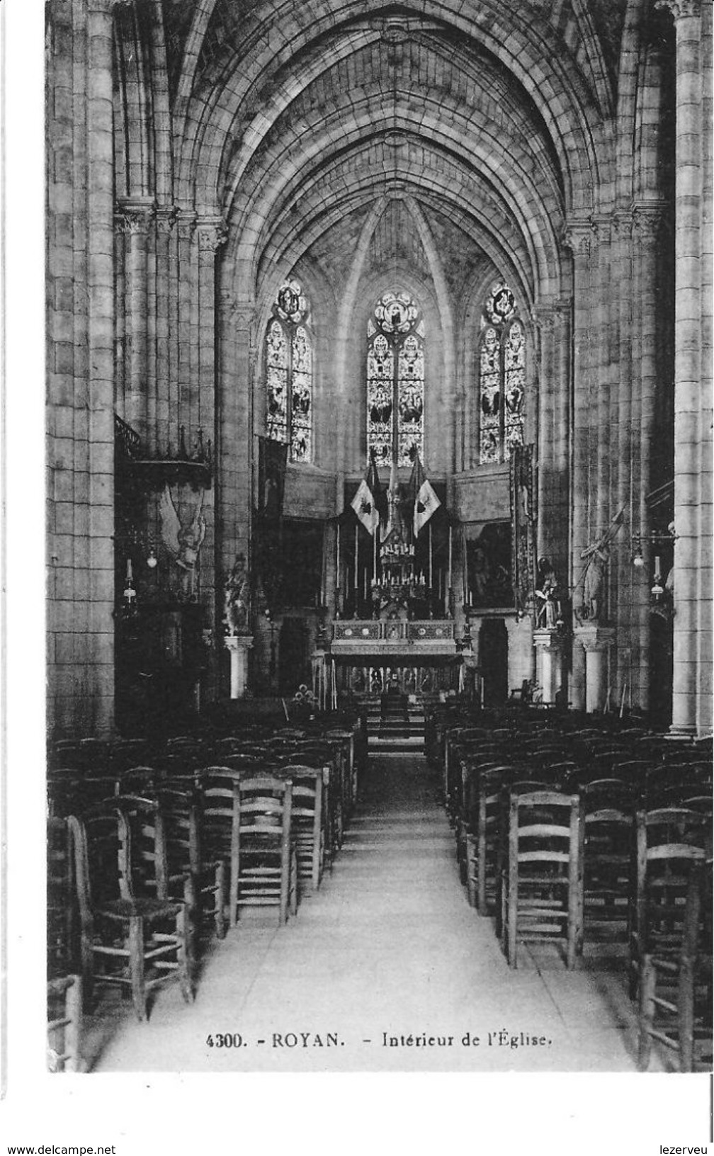 CPA 17 ROYAN INTERIEUR EGLISE SAINT PIERRE - Royan