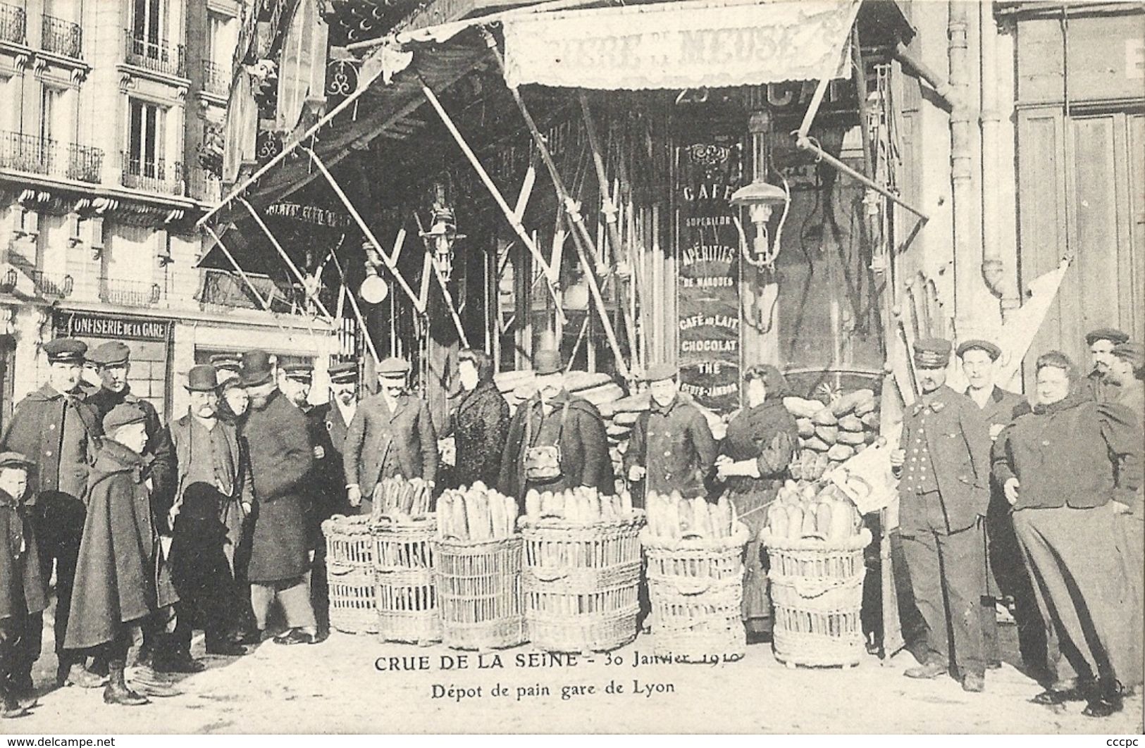 CPA Paris La Grande Crue De La Seine Janvier 1910 Dépot De Pain Gare De Lyon - Arrondissement: 12