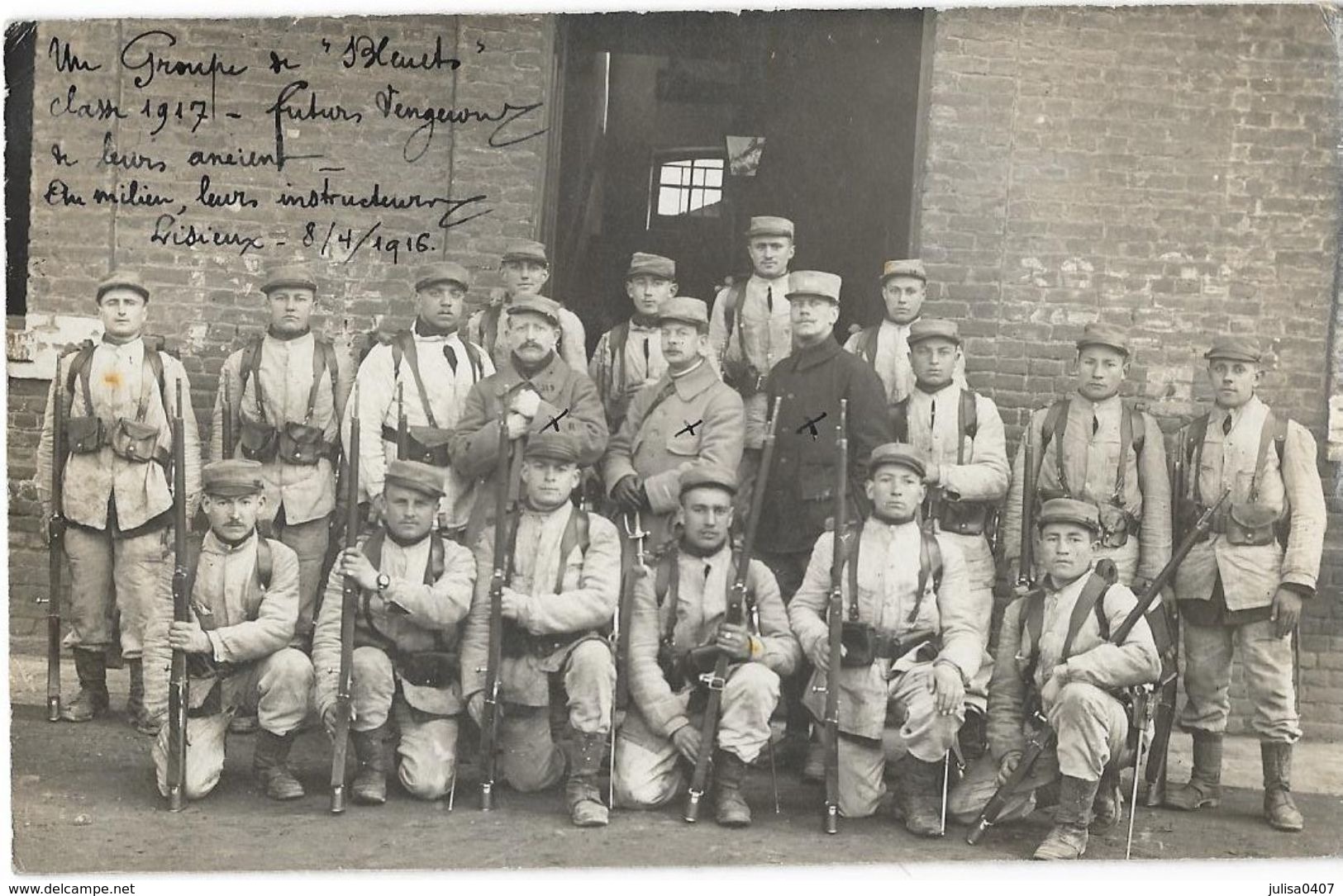 LISIEUX (14) Carte Photo Groupe De Militaires "futurs Vengeurs" 1916 - Lisieux