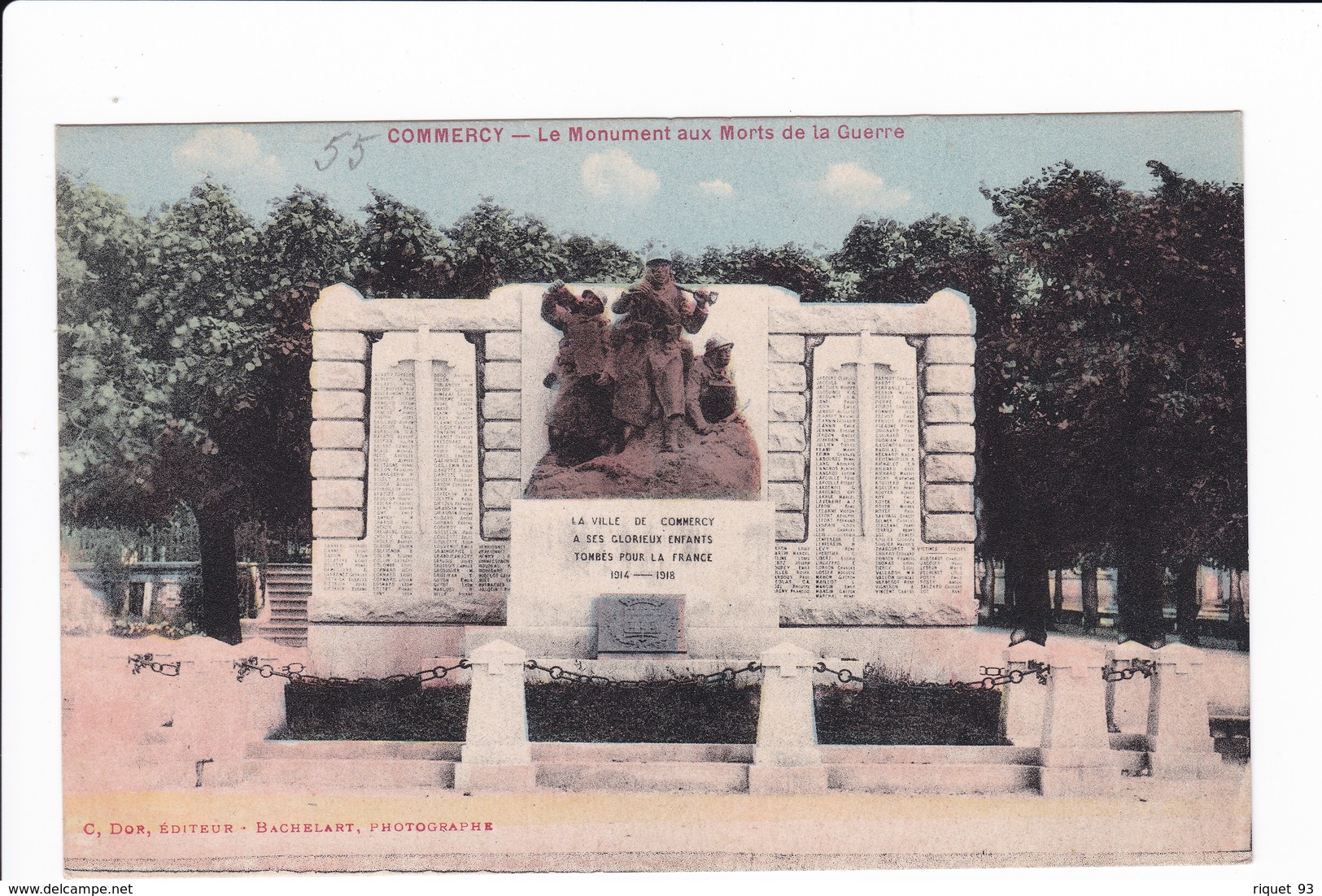 COMMERCY - Le Monument Aux Morts De La Guerre - Commercy