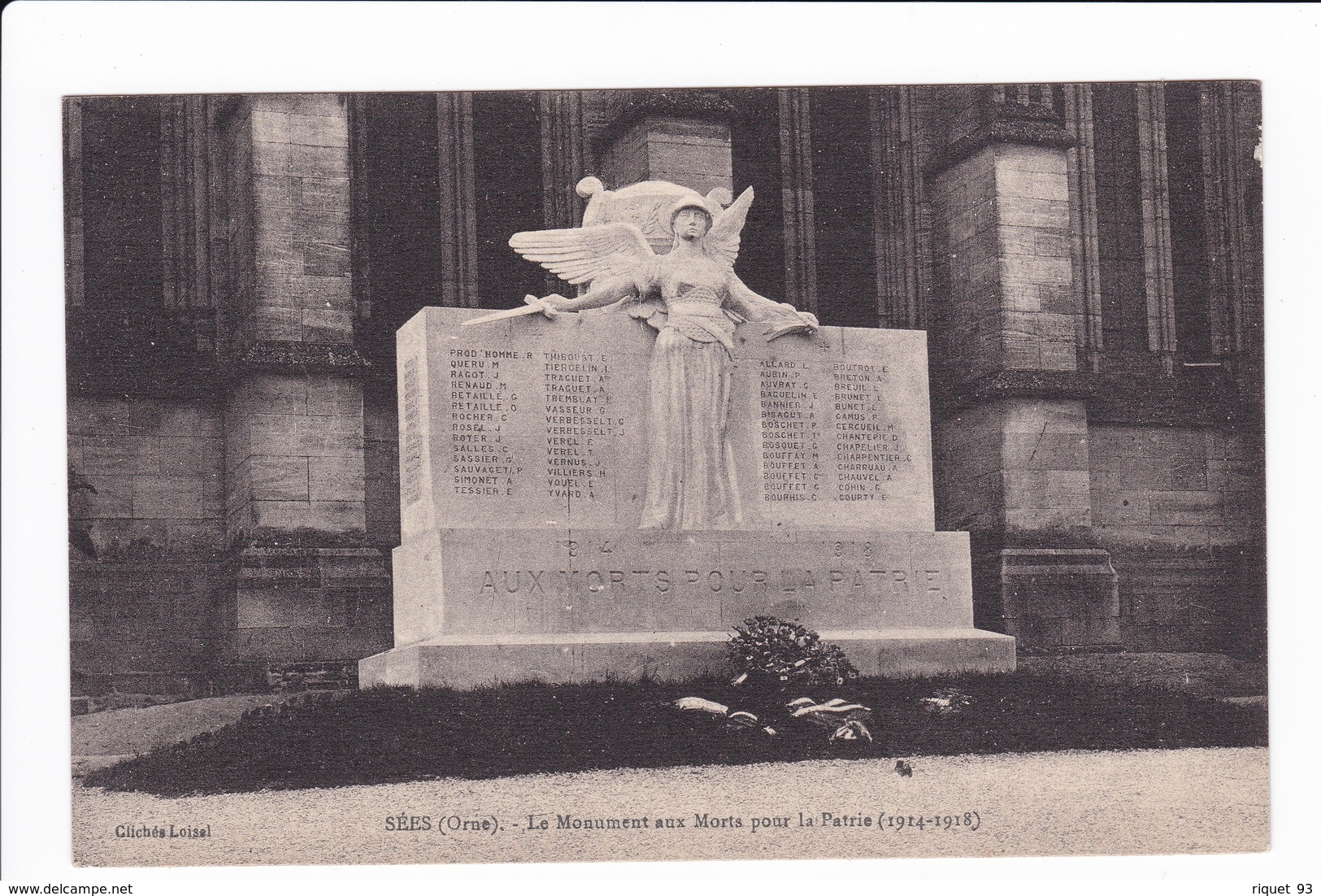 SEES - Le Monument Aux Morts Pour La Patrie (1914-1918) - Sees