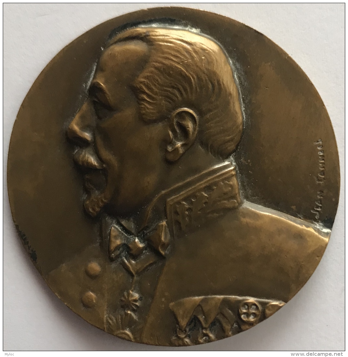 Médaille Bronze. Fernand Bernier. Bourgmestre De St. Gilles 1864-1929.  E. Canneel. Diam. 55mm - 68 Gr. - Professionnels / De Société