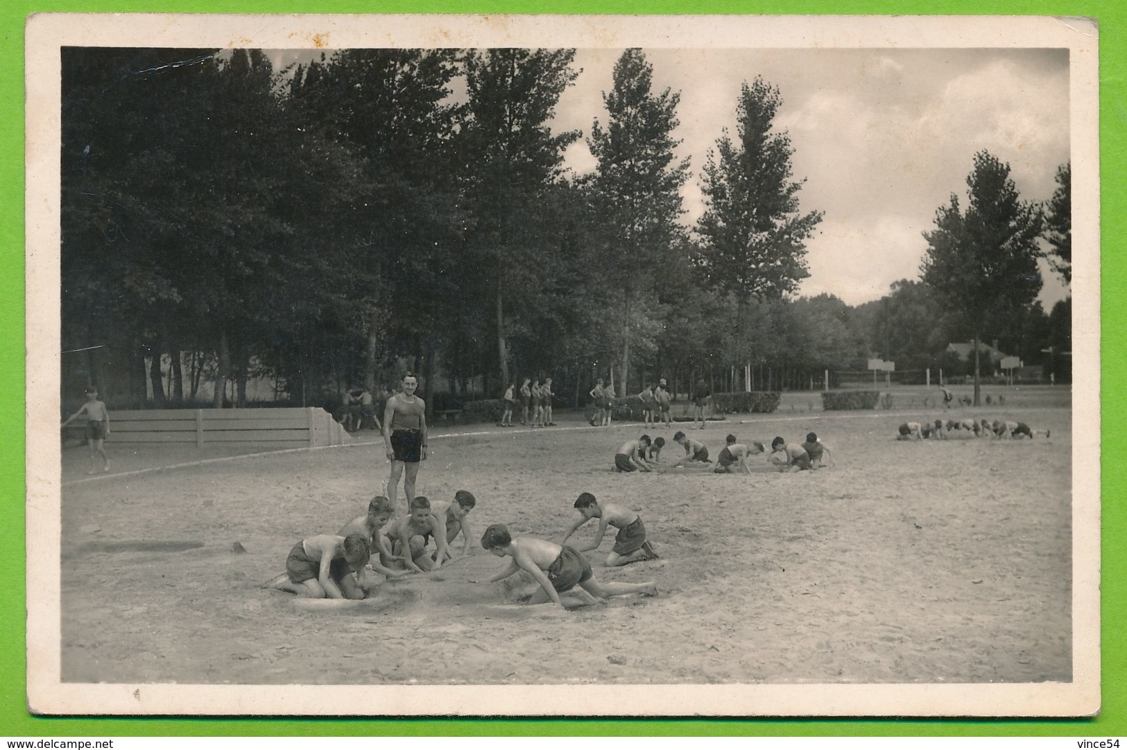 Services Sociaux De La S.N.C.F. Etablissement De Vacances De MONTDIDIER - La Plage - Montdidier