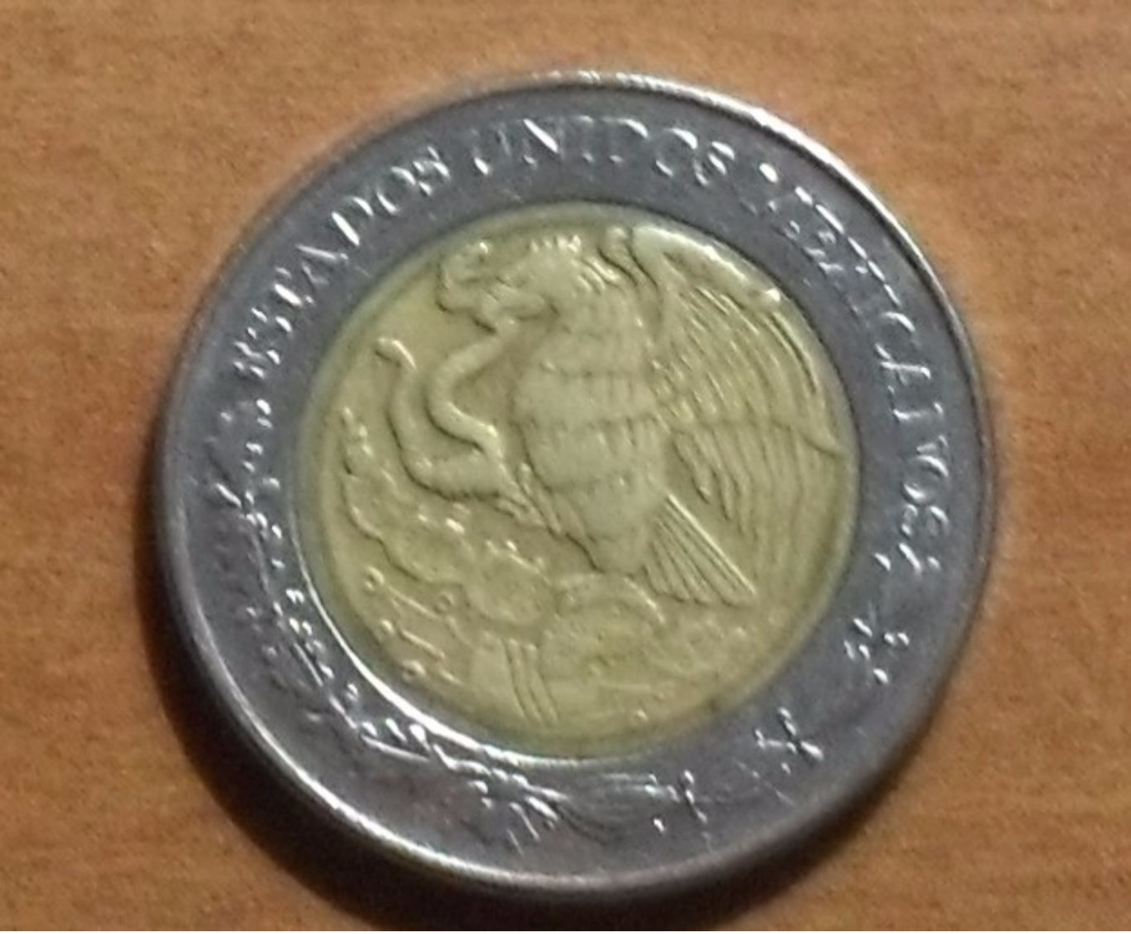 2004 - Mexique - Mexico - 2 PESOS - KM 604 - Mexique