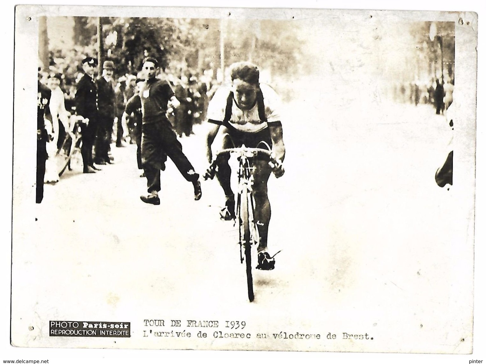 CYCLISME - TOUR DE FRANCE 1939 - L'arrivée Du Coureur CLOAREC Au Vélodrome De BREST - Cyclisme