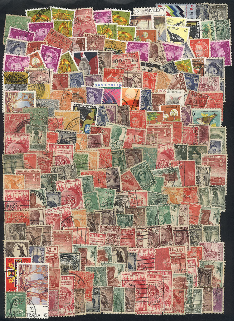 AUSTRALIA Many Hundreds (possibly More Than 1,000!) Used Stamps Of All Periods, - Autres & Non Classés