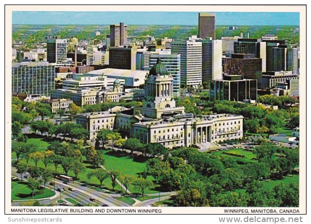 Canada Winnipeg Legislative Building And Downtown View - Winnipeg