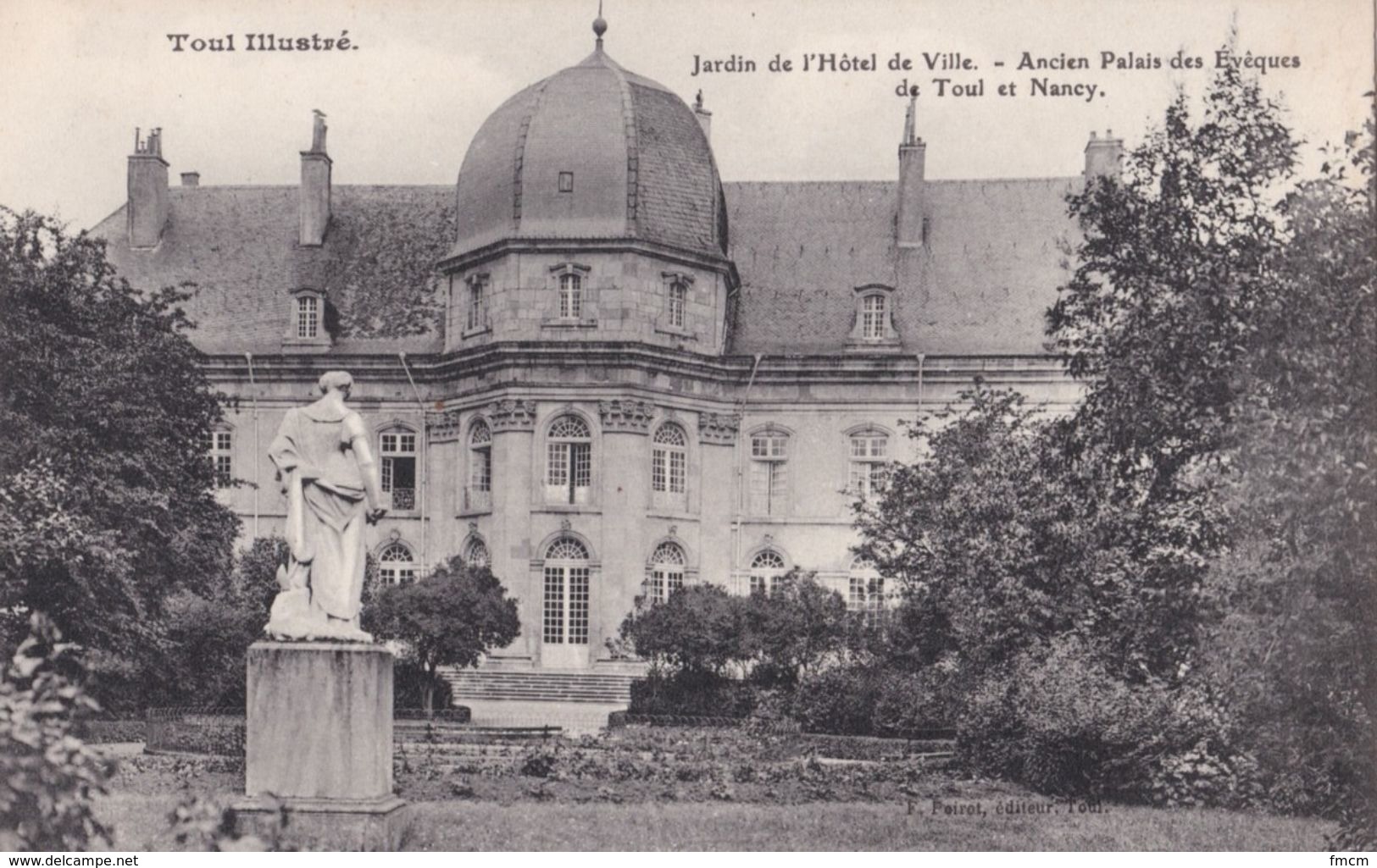 Jardin De L'hôtel De Ville, Ancien Palais Des évêques De Toul Et Nancy - Toul