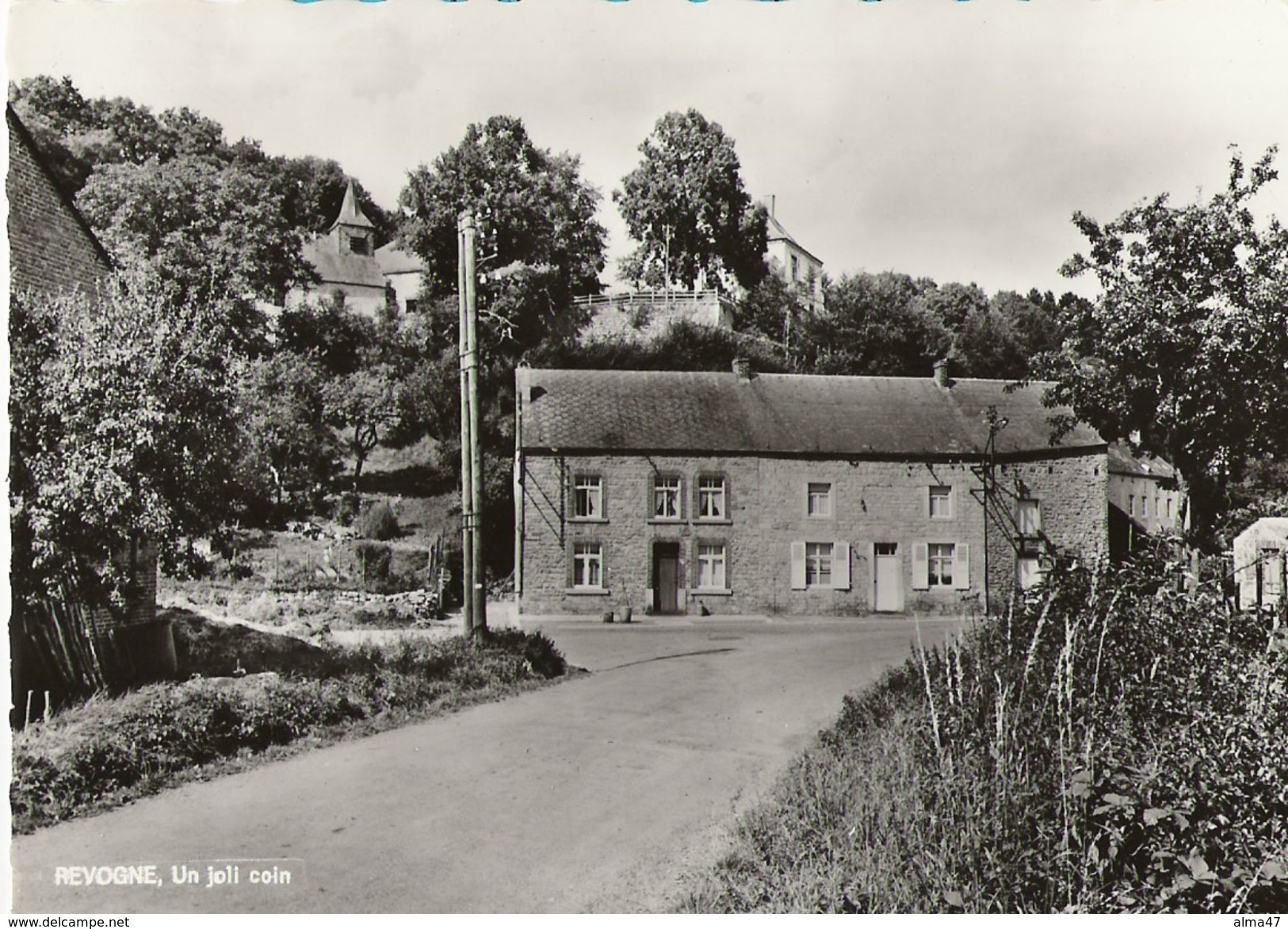 Revogne (Pondrôme) - Un Joli Coin Sous Le Château - Smetz N° 23425 Maison Pochet - Beauraing