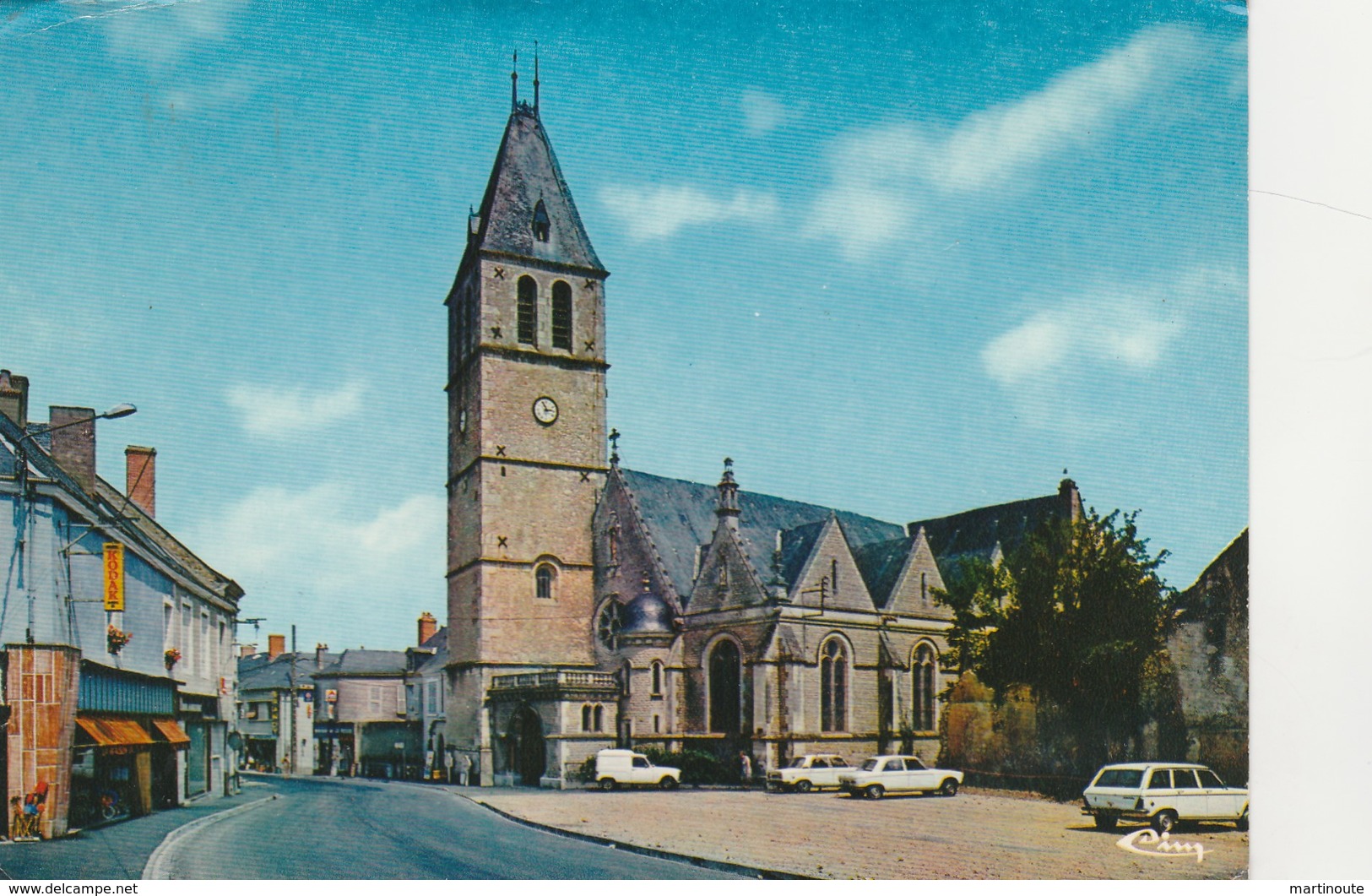 -  CPSM -  72 - NOYEN-sur-SARTHE - La Place De L'église    - 144 - Other & Unclassified