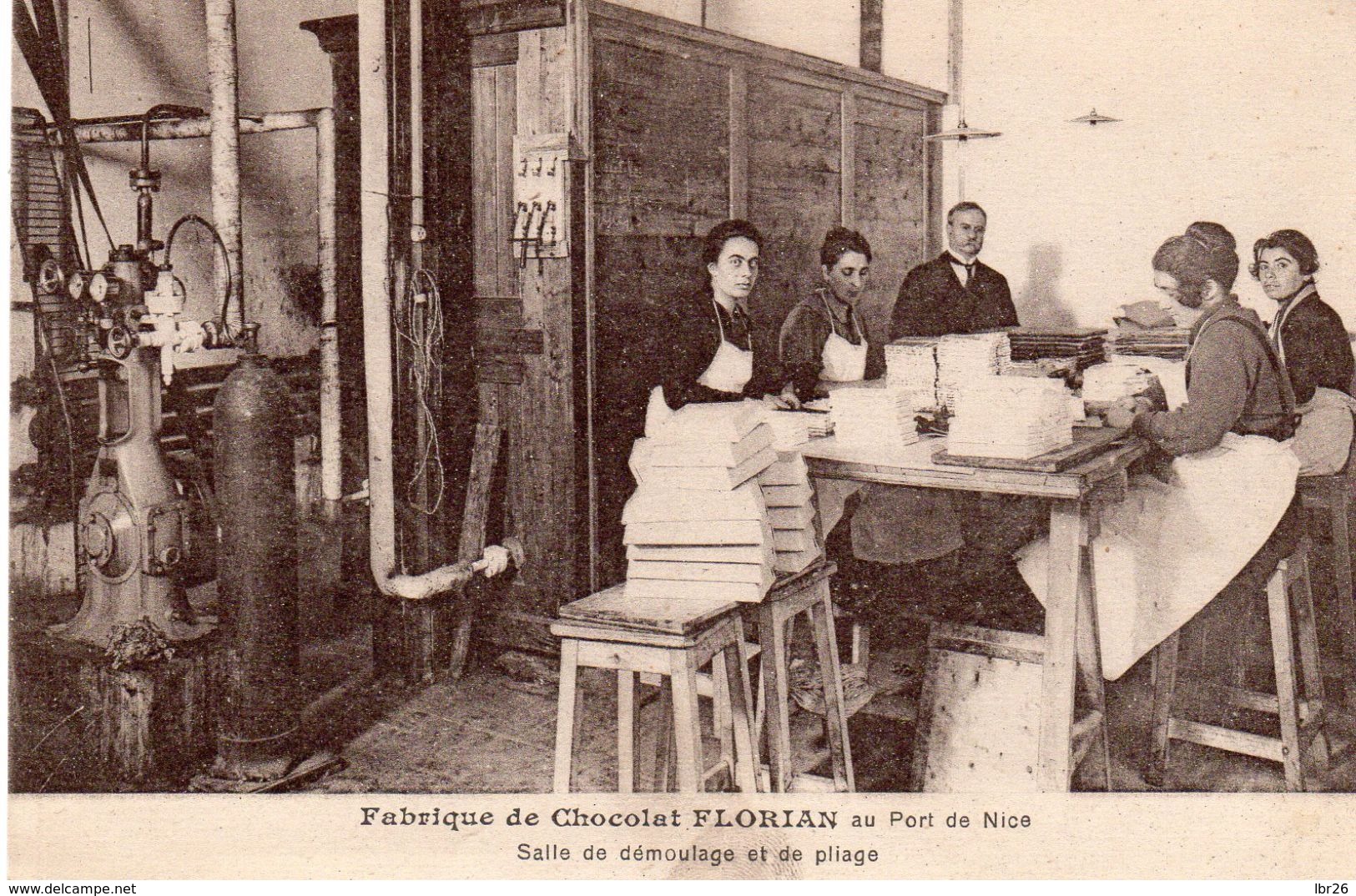 CPA 06  NICE FABRIQUE DE CHOCOLAT FLORIAN Au Port De Nice  SALLE DE DEMOULAGE ET DE PLIAGE Pub Au Dos - Autres & Non Classés