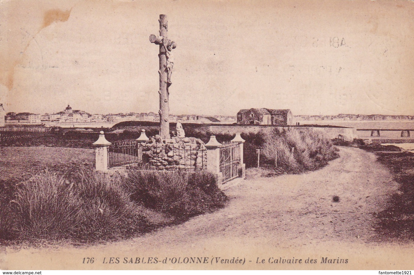 LES SABLES D'OLONNE  LE CALVAIRE DES MARINS (dil122) - Sables D'Olonne