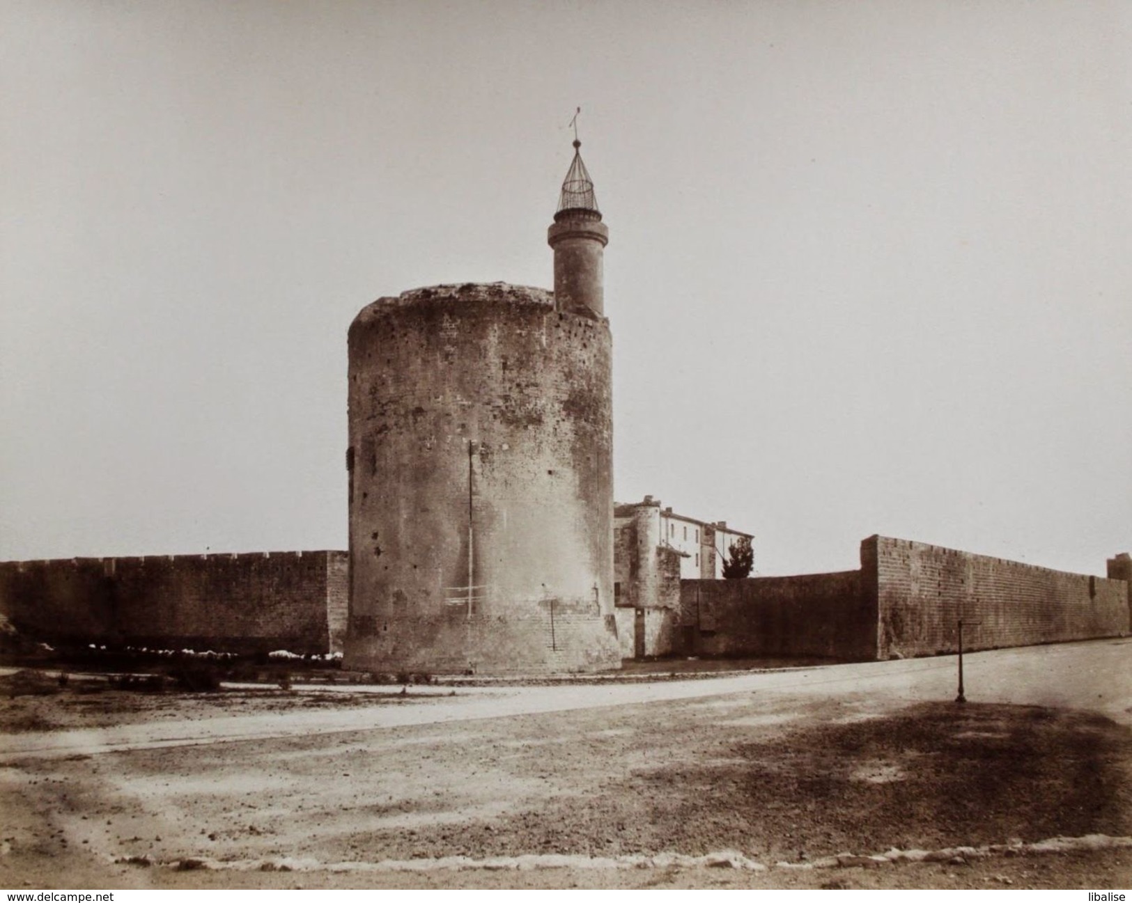 Vers 1860 E. Baldus 2 Photographies Citadelle Remparts Aigues-Mortes RARE - Antiche (ante 1900)