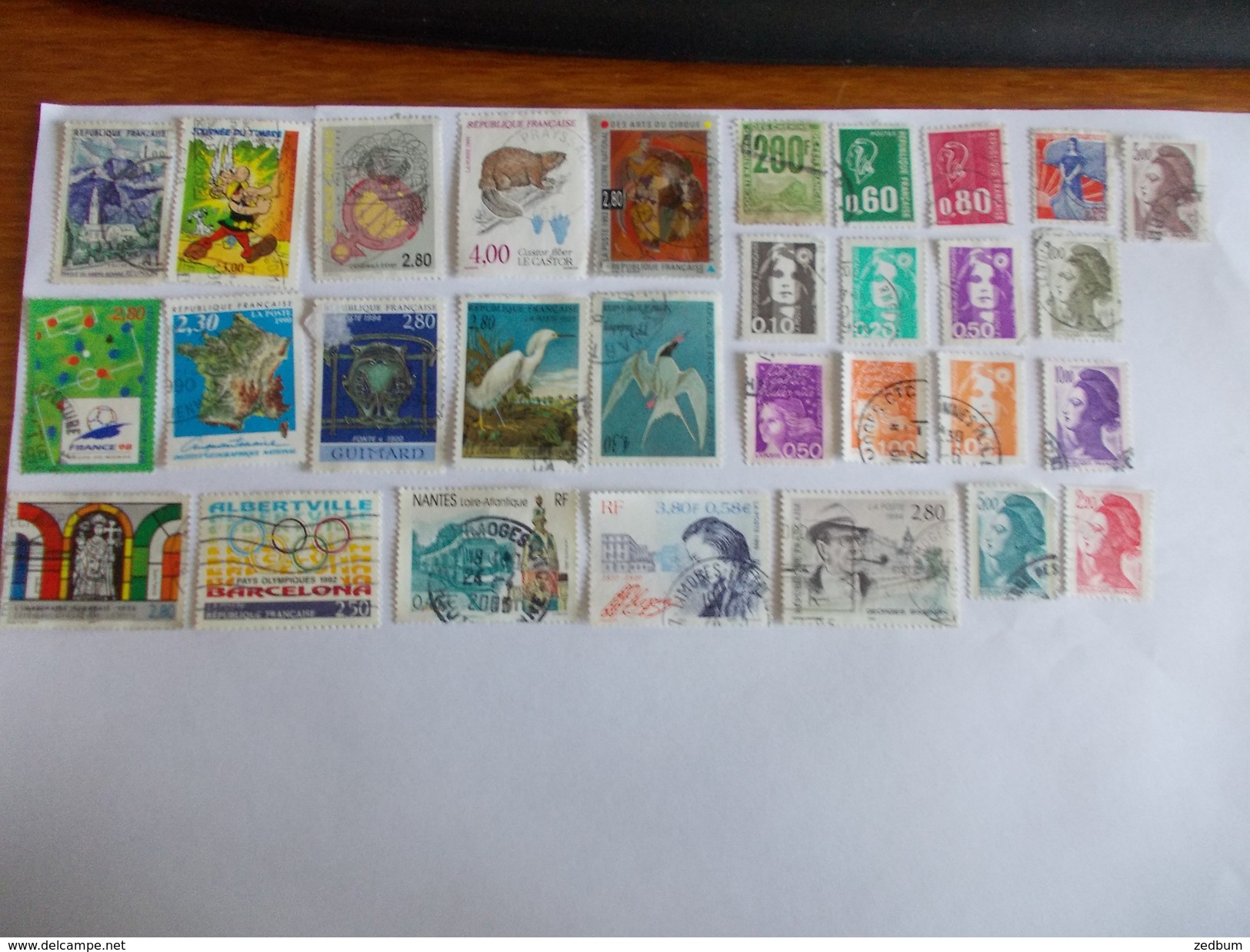 TIMBRE France Lot De 30 Timbres à Identifier Asterix - Lots & Kiloware (max. 999 Stück)