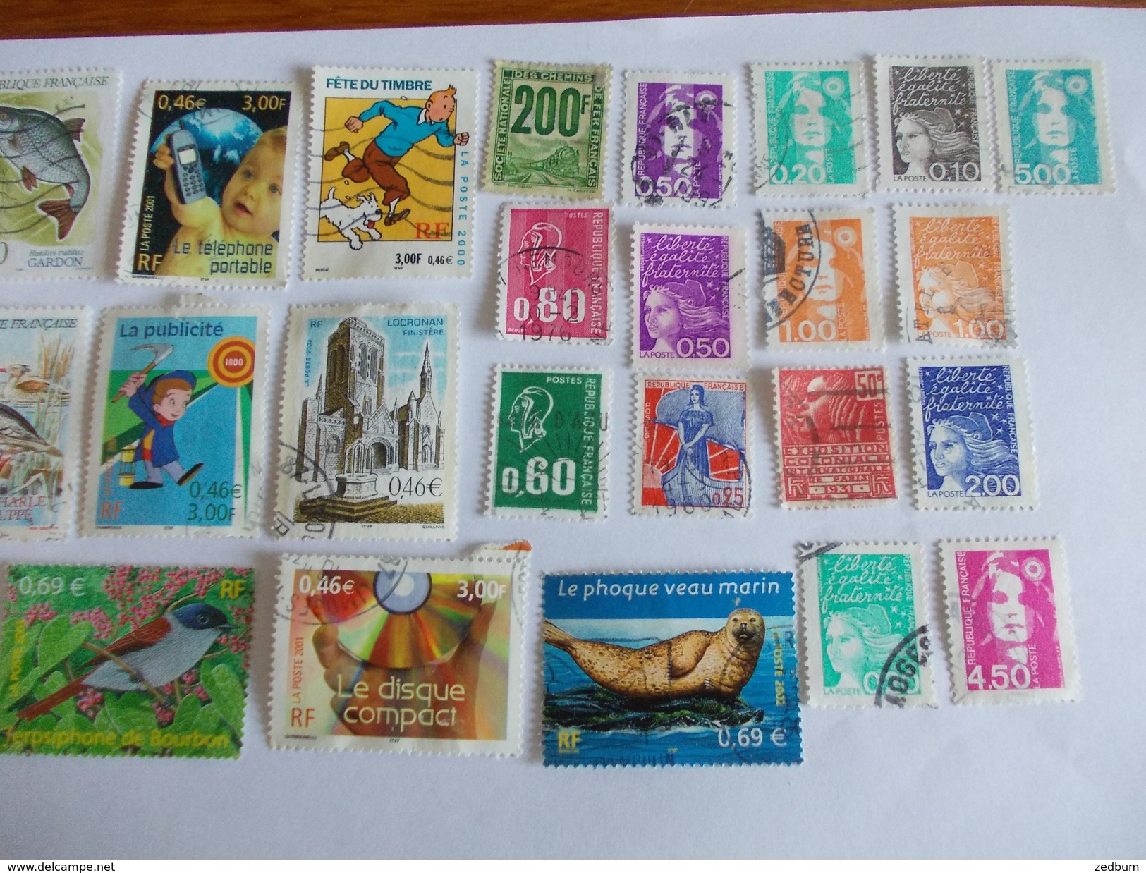 TIMBRE France Lot De 30 Timbres à Identifier Tintin - Mezclas (max 999 Sellos)