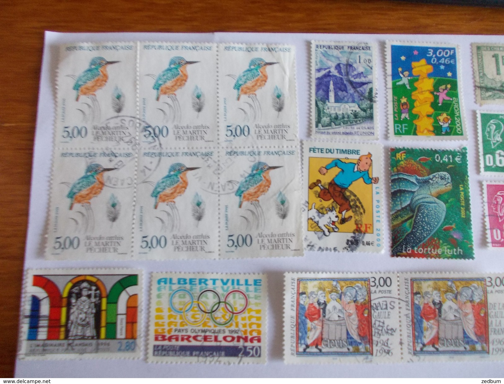 TIMBRE France Lot De 30 Timbres à Identifier Tintin - Mezclas (max 999 Sellos)