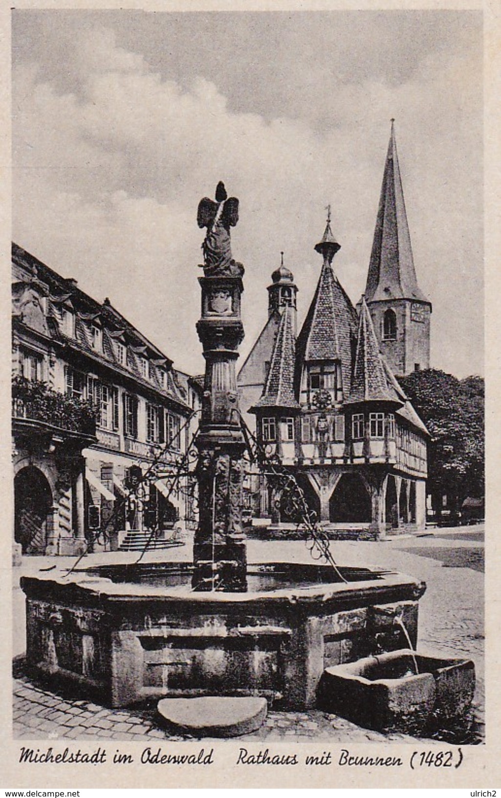AK Michelstadt Im Odenwald - Rathaus Mit Brunnen (30810) - Michelstadt