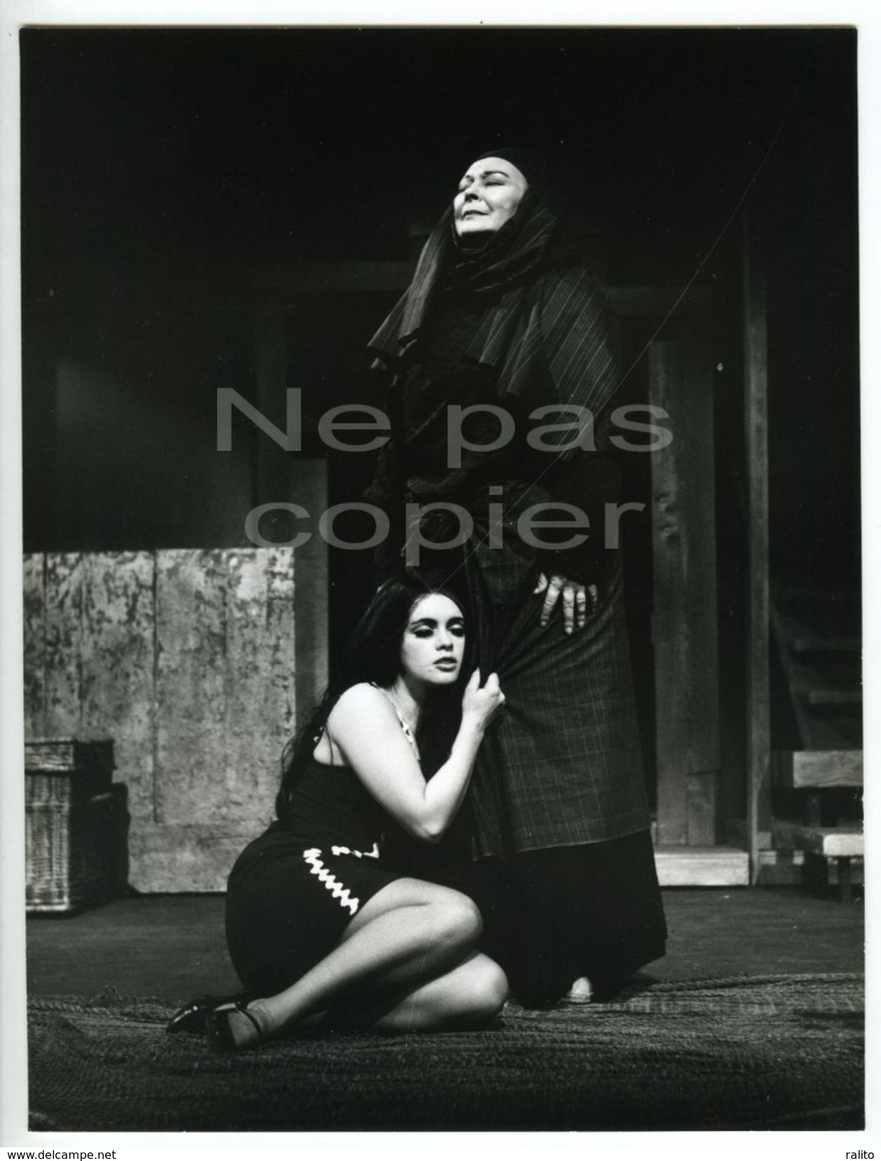 ELISABETH WIENER LUCIENNE LEMARCHAND Théâtre De La Commune 1968 - Autres & Non Classés