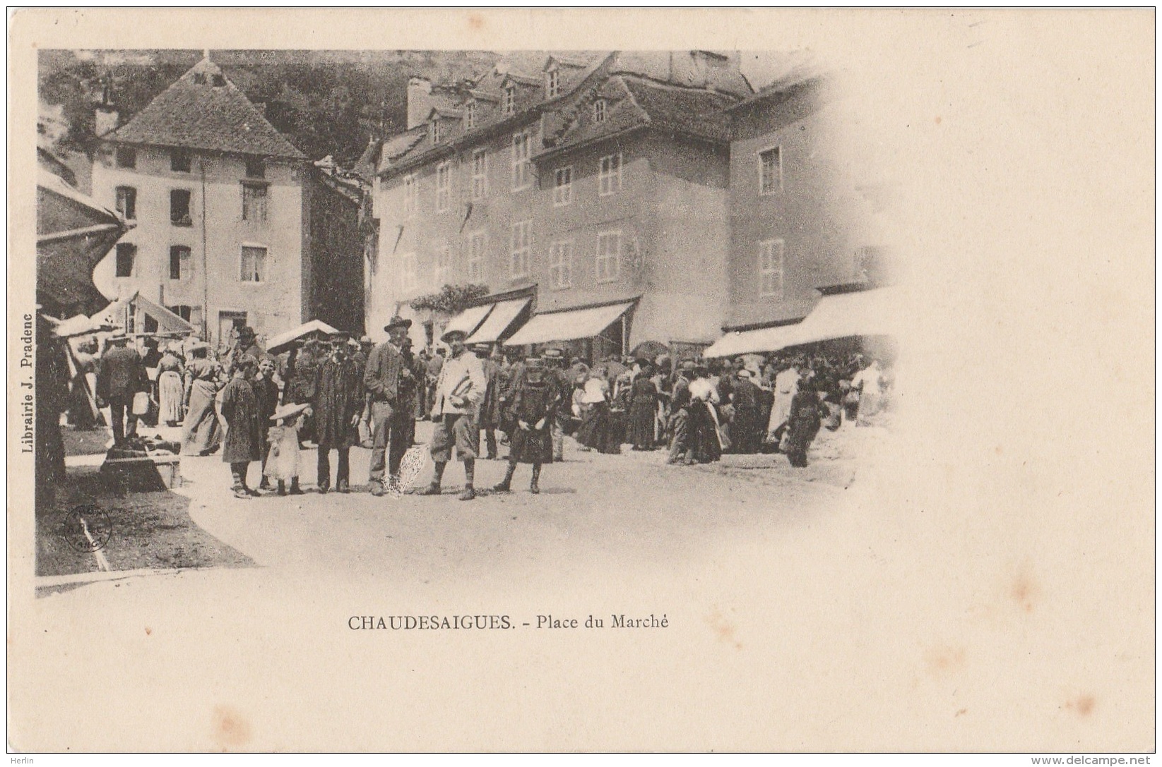 15 - CHAUDESAIGUES - Place Du Marché - Other & Unclassified