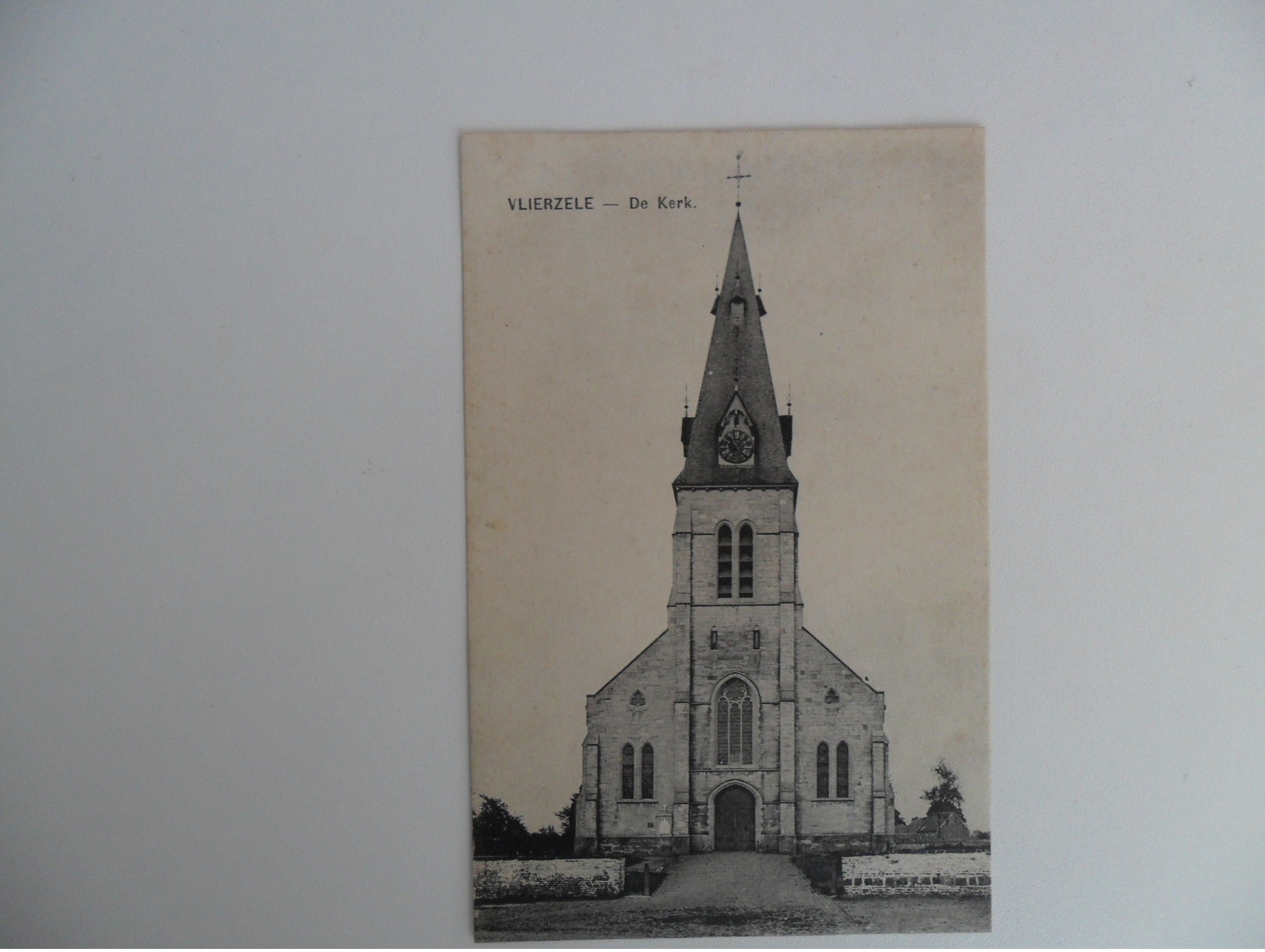 Vlierzele (Sint - Lievens - Houtem)  :   De Kerk - Sint-Lievens-Houtem