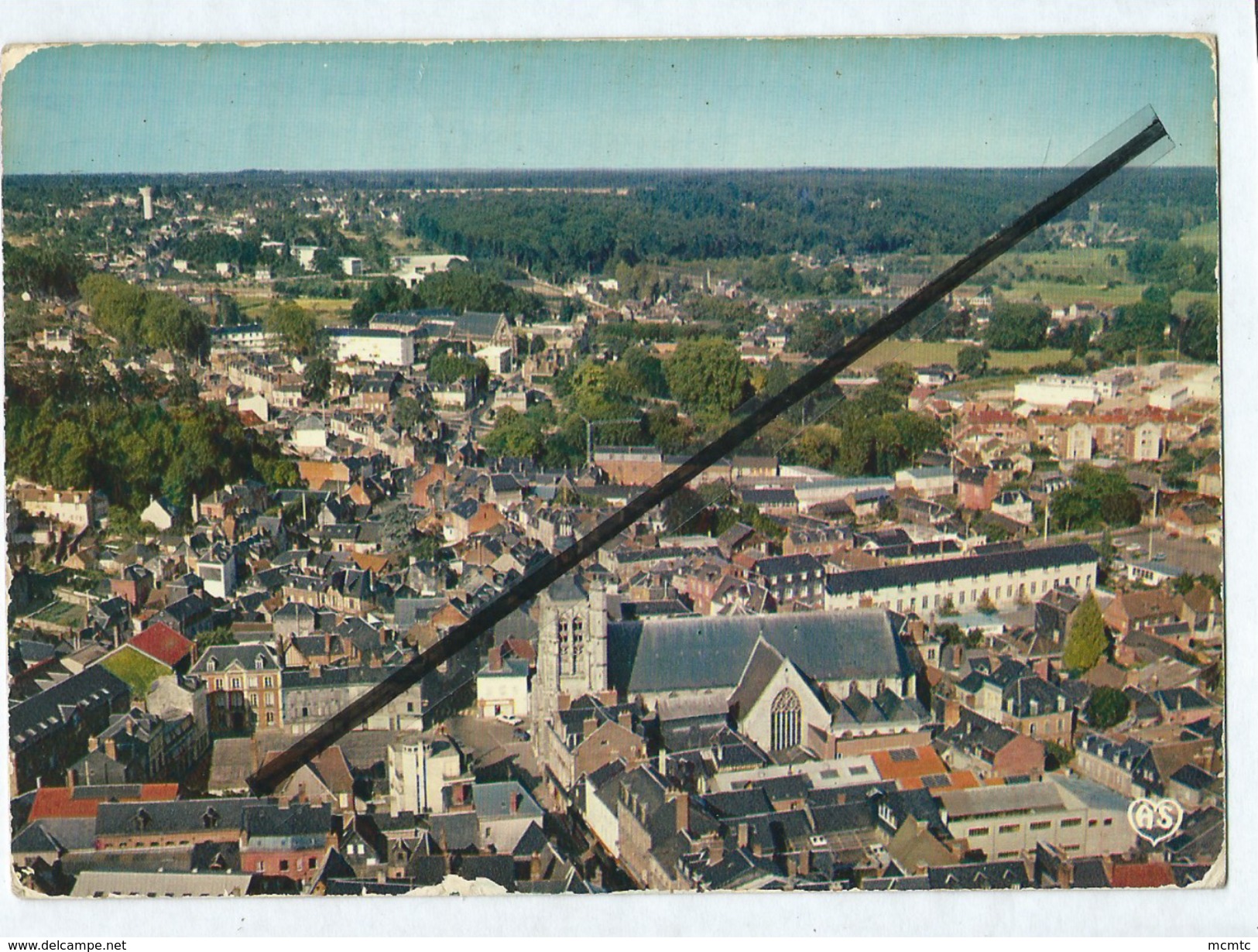 CPM  - Bernay - (Eure) - Eglise Sainte Croix Et Rue Du Général Leclerc - Bernay