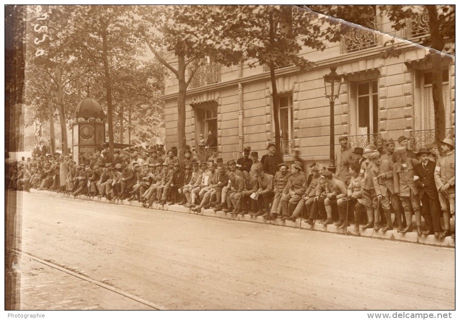 France Paris Independence Day Foule Soldats Blesses Ancienne Photo 1920 - Places