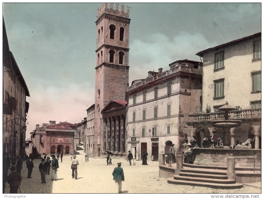 Italie Assise Temple De Minerve Place Et Fontaine Ancienne Photo Alinari Couleur 1900 - Other & Unclassified